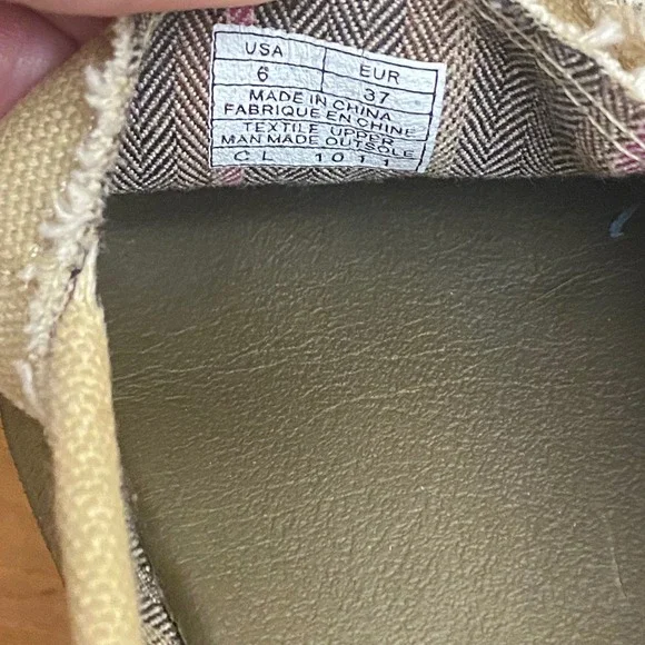 Sanuk Women's Size 6 Tan Shoes Casual Canvas Slip On Comfort - Picture 7 of 7